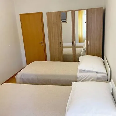 Vidov By The Lejlighed *