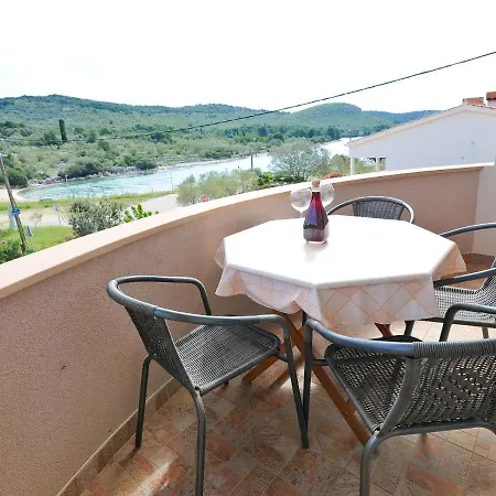 Vidov Apartment