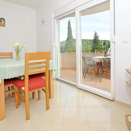 Apartment Vidov Kali