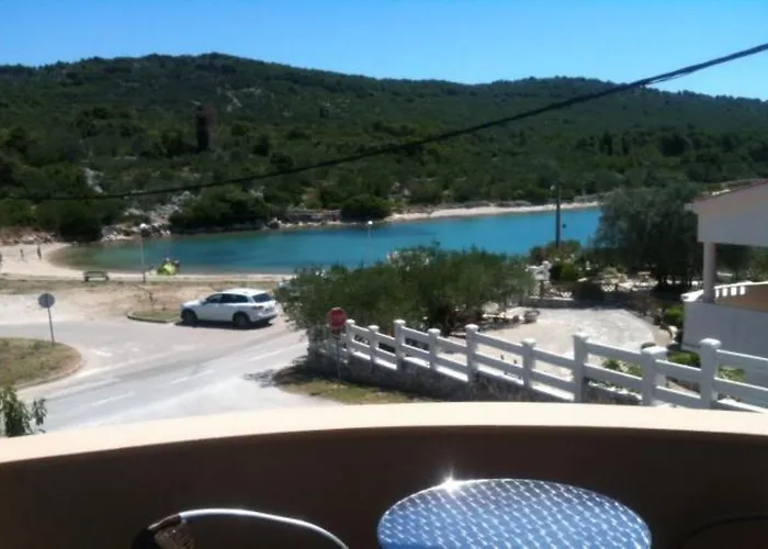 Апартаменты Vidov By The