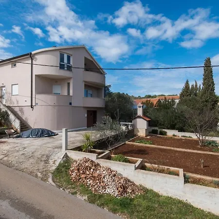 Vidov Apartment Kali